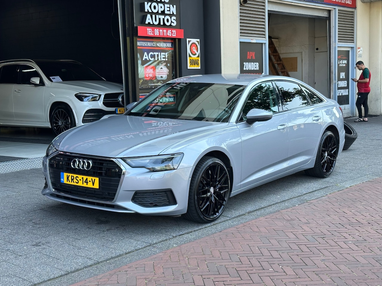 Audi A6 Limousine - 50 TFSI e quattro Business edition Aut Leer Navi Clima Camera Carplay PDC - AutoWereld.nl