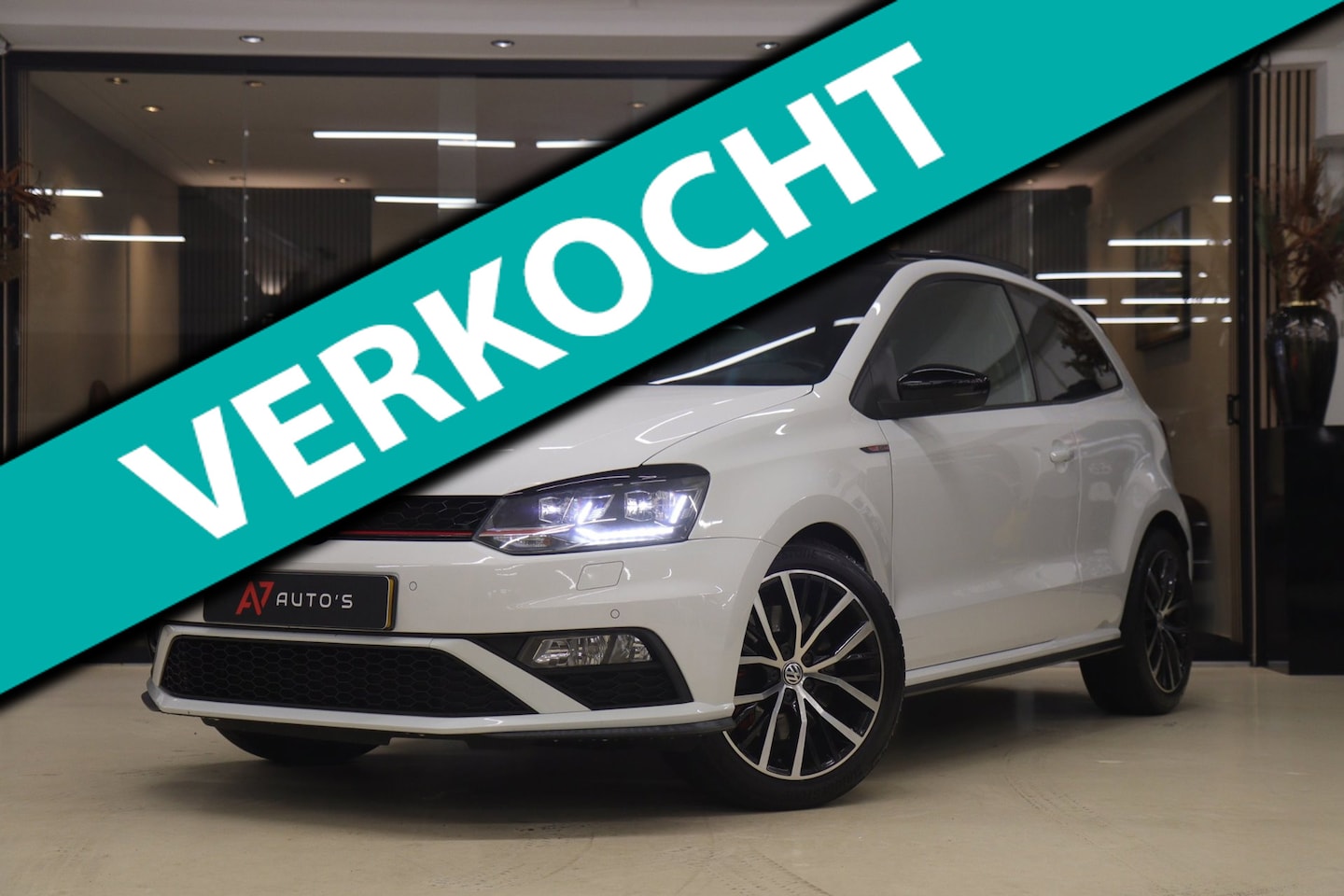 Volkswagen Polo - 1.8 TSI GTI NAP /PANO/STOELVER/CARPLAY/CAM/BOMVOL - AutoWereld.nl