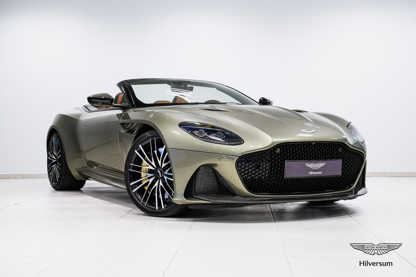 Aston Martin DBS Volante - Superleggera 5.2 V12 | Verwacht* | 1e eigenaar | Incl BPM | - AutoWereld.nl
