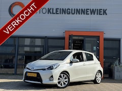 Toyota Yaris - 1.5 Full Hybrid Dynamic / GERESERVEERD / Allseason Banden / Trekhaak Afneembaar / Cruise C
