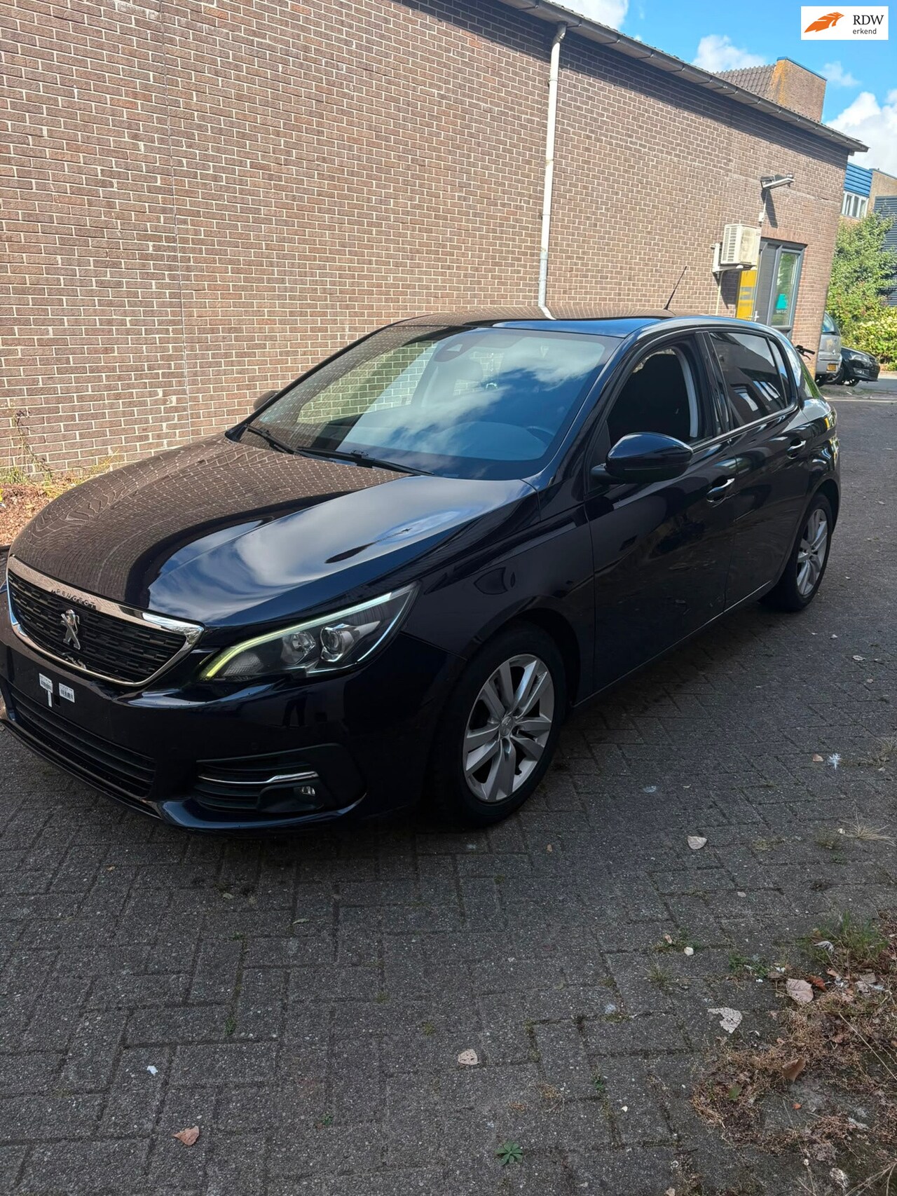Peugeot 308 - 1.2 PureTech Blue Lease Executive 1.2 PureTech Blue Lease Executive! - AutoWereld.nl