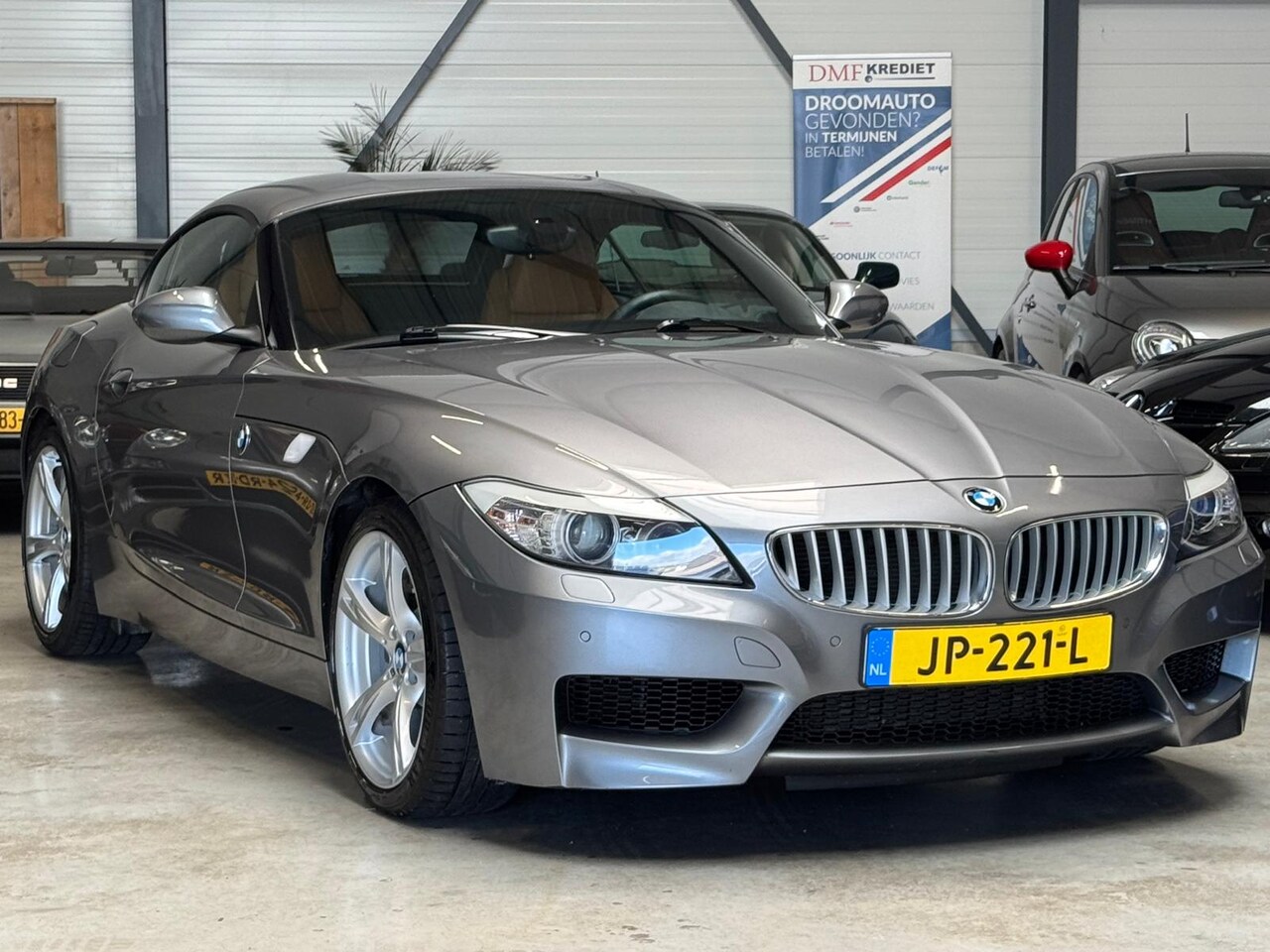 BMW Z4 Roadster - Sdrive35i / M-pack / Navi / Hifi / Spacegray / Walnut interior / ONLY 83607KM! - AutoWereld.nl