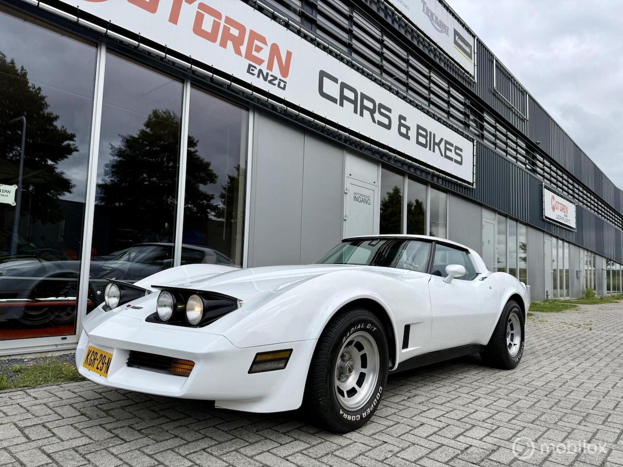 Chevrolet Corvette - C3 5.7 v8 aut t-top Personenauto - AutoWereld.nl