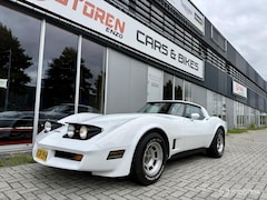 Chevrolet Corvette - C3 5.7 v8 aut t-top Personenauto