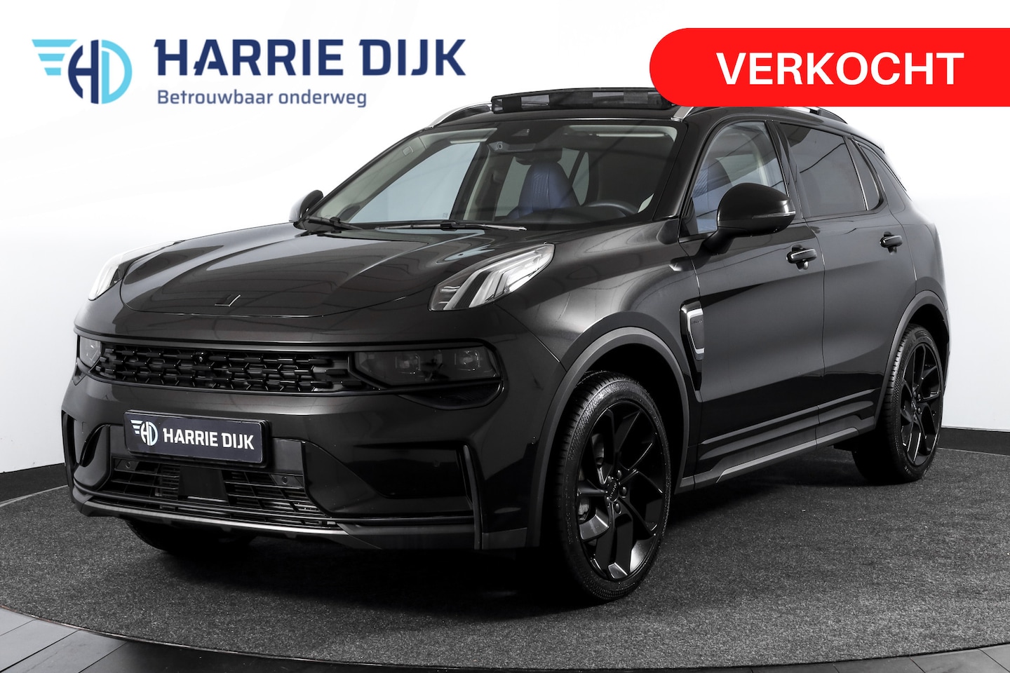 Lynk & Co 01 - 1.5 PHEV 261PK MY22 | Black Pakket | 360 Camera  | 7.4 kWh Boordlader | S/K-panodak | Adap - AutoWereld.nl