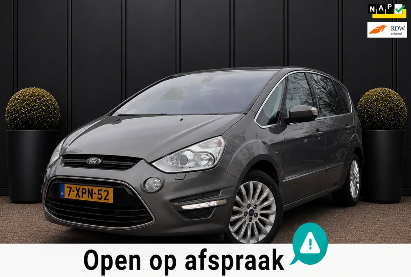 Ford S-Max - 1.6 EcoBoost Titanium 7p. NAVI PANORAMA DAK CAMERA - AutoWereld.nl