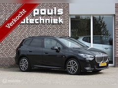 BMW 2-serie Active Tourer - 360cam, M sport onderstel, panoramadak 225e xDrive