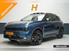 Lynk & Co 01 - 1.5 | Zwart optiek | Panoramadak | Navigatie | Memory | Apple CarPlay