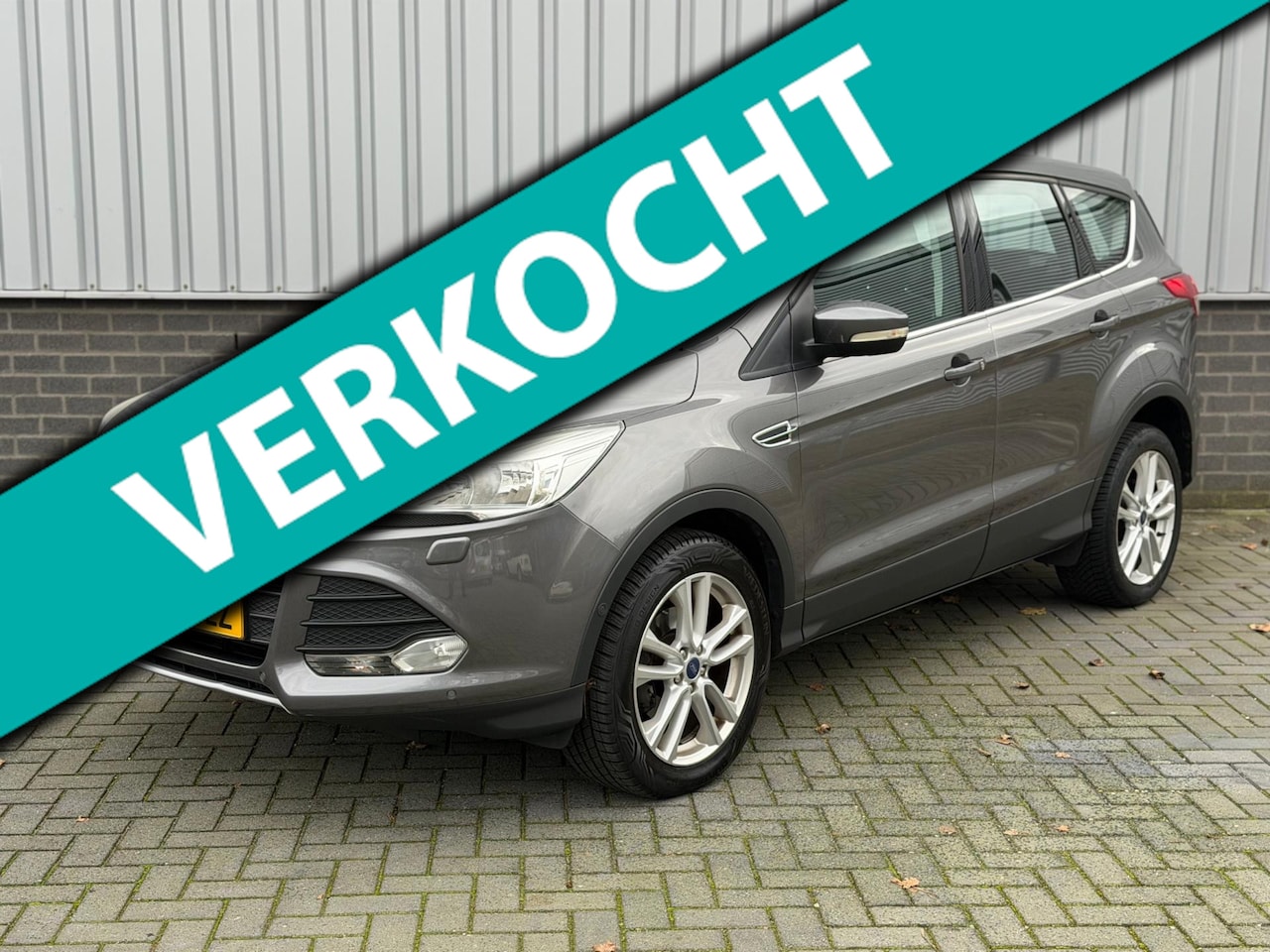 Ford Kuga - 1.6 Titanium |Panoramadak|Keyless|PDC|Start/Stop|Trekhaak| - AutoWereld.nl