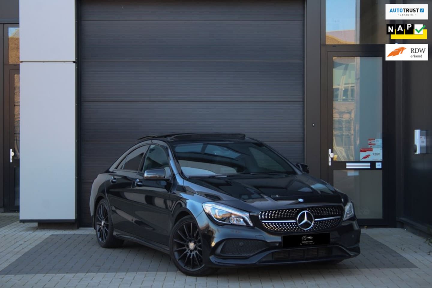 Mercedes-Benz CLA-Klasse - AMG Pakket - Pano - Carplay - Goed Onderhouden - Garantie - AutoWereld.nl