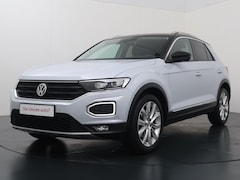 Volkswagen T-Roc - 1.0 TSI Style | 116 PK | Adaptive Cruise Control | Climate Control | LED koplampen | Navig
