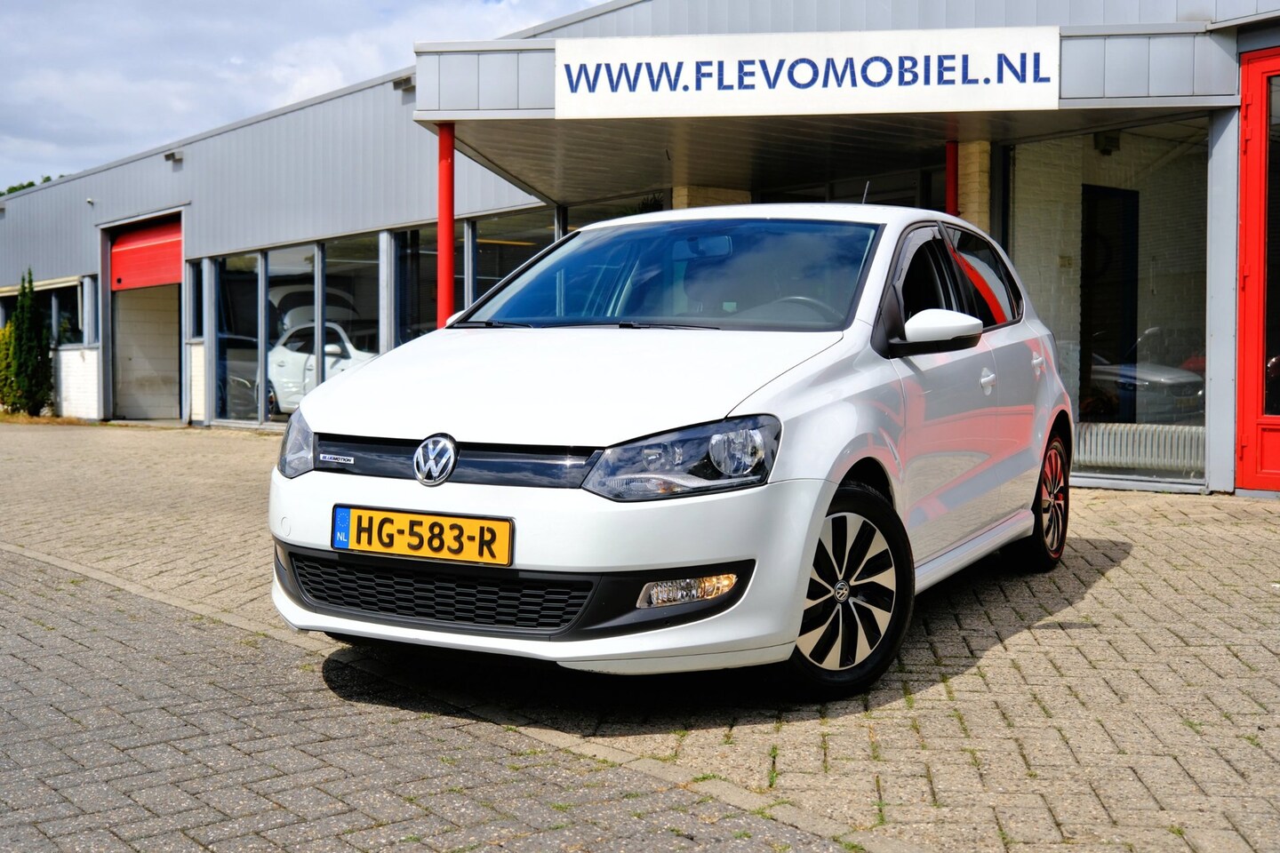 Volkswagen Polo - 1.0 BlueMotion Edition 5-drs *29.130km!* Navi|1e Eig|Airco|CarPlay|LMV - AutoWereld.nl