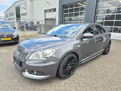 Suzuki Kizashi - 2.4 Sport aut 4x4