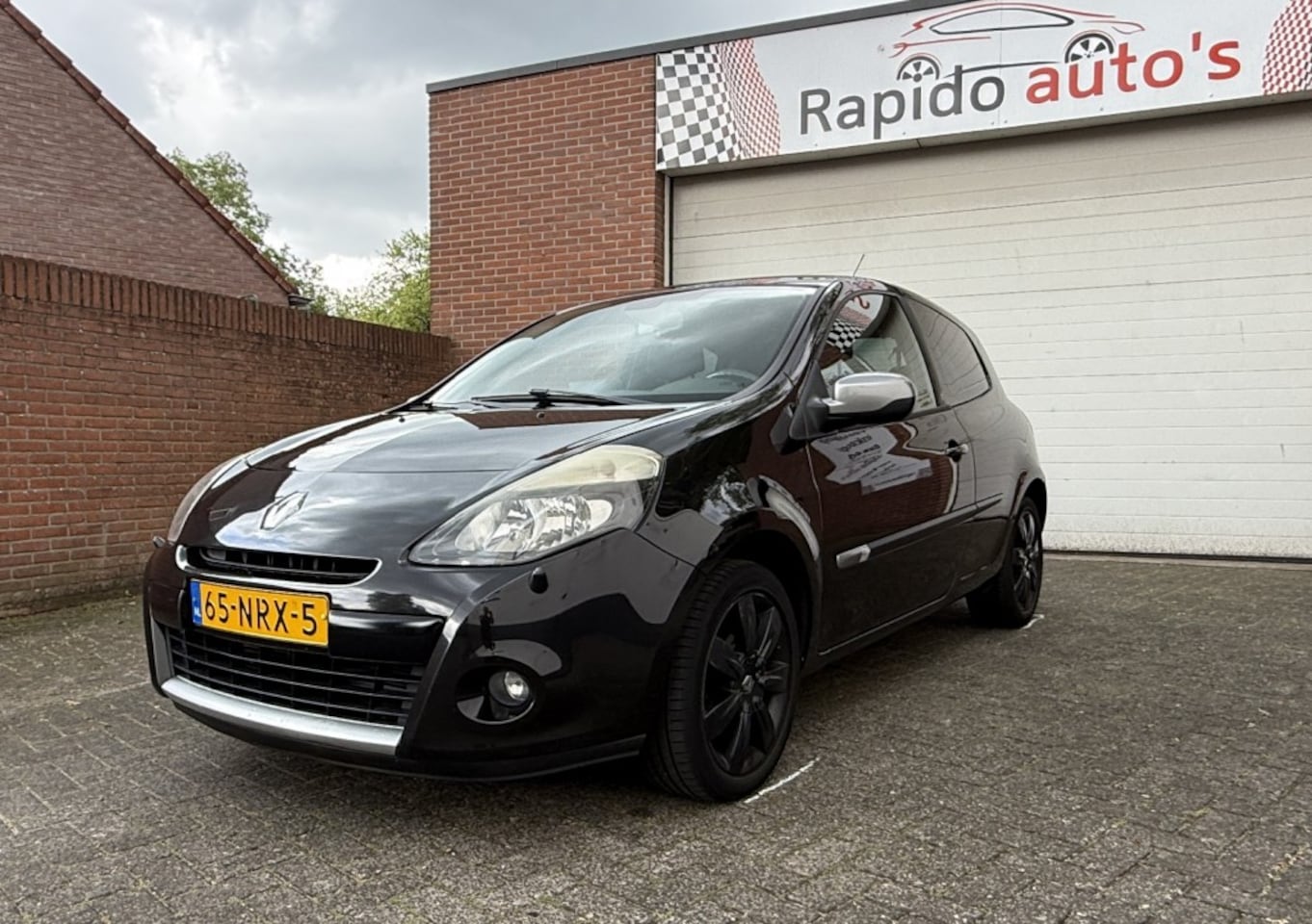 Renault Clio - 1.2 TCE 20TH ANNIV.NAP  Airco nieuwe APK - AutoWereld.nl