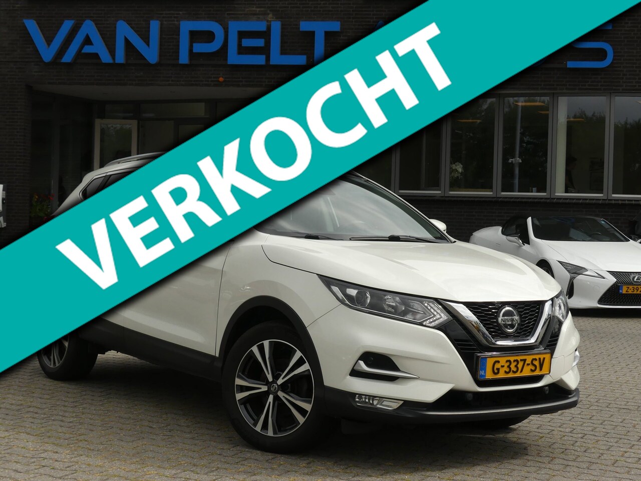 Nissan Qashqai - 1.3 DIG-T 140PK N-Connecta / PANO / - AutoWereld.nl