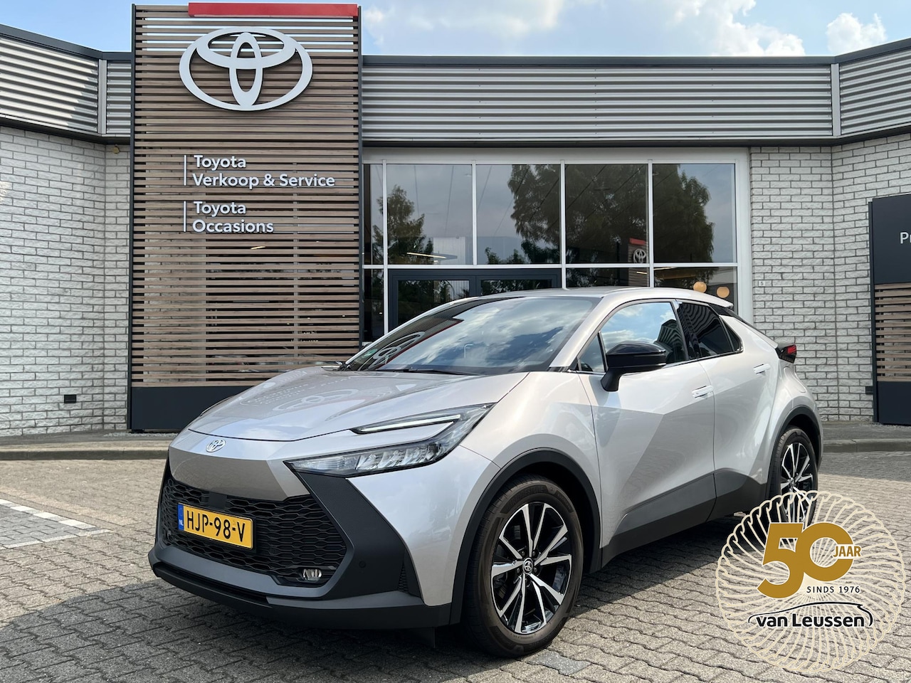 Toyota C-HR - HYBRID 140 DYNAMIC NAVI APPLE/ANDROID BLIND-SPOT PARK-SENSOREN LED 18" LM-VELGEN NL-AUTO - AutoWereld.nl