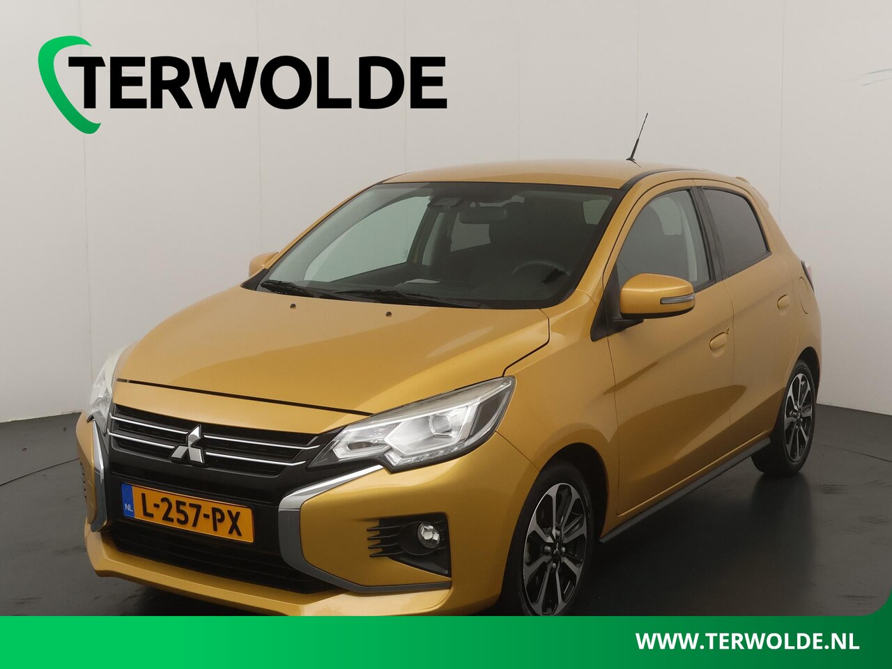 Mitsubishi Space Star - 1.2 Instyle | AUTOMAAT | Climate Control | Navigatie | - AutoWereld.nl