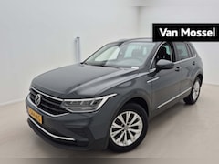 Volkswagen Tiguan - 1.5 TSI Life Business | 150 PK | Trekhaak | Adaptieve Cruise Control | Navigatie | Elektri