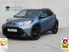 Toyota Aygo X - 1.0 VVT-i MT Premium / CAMERA / ADAPT CRUISE / 18"LM VELGEN / FABRIEKSGARANTIE
