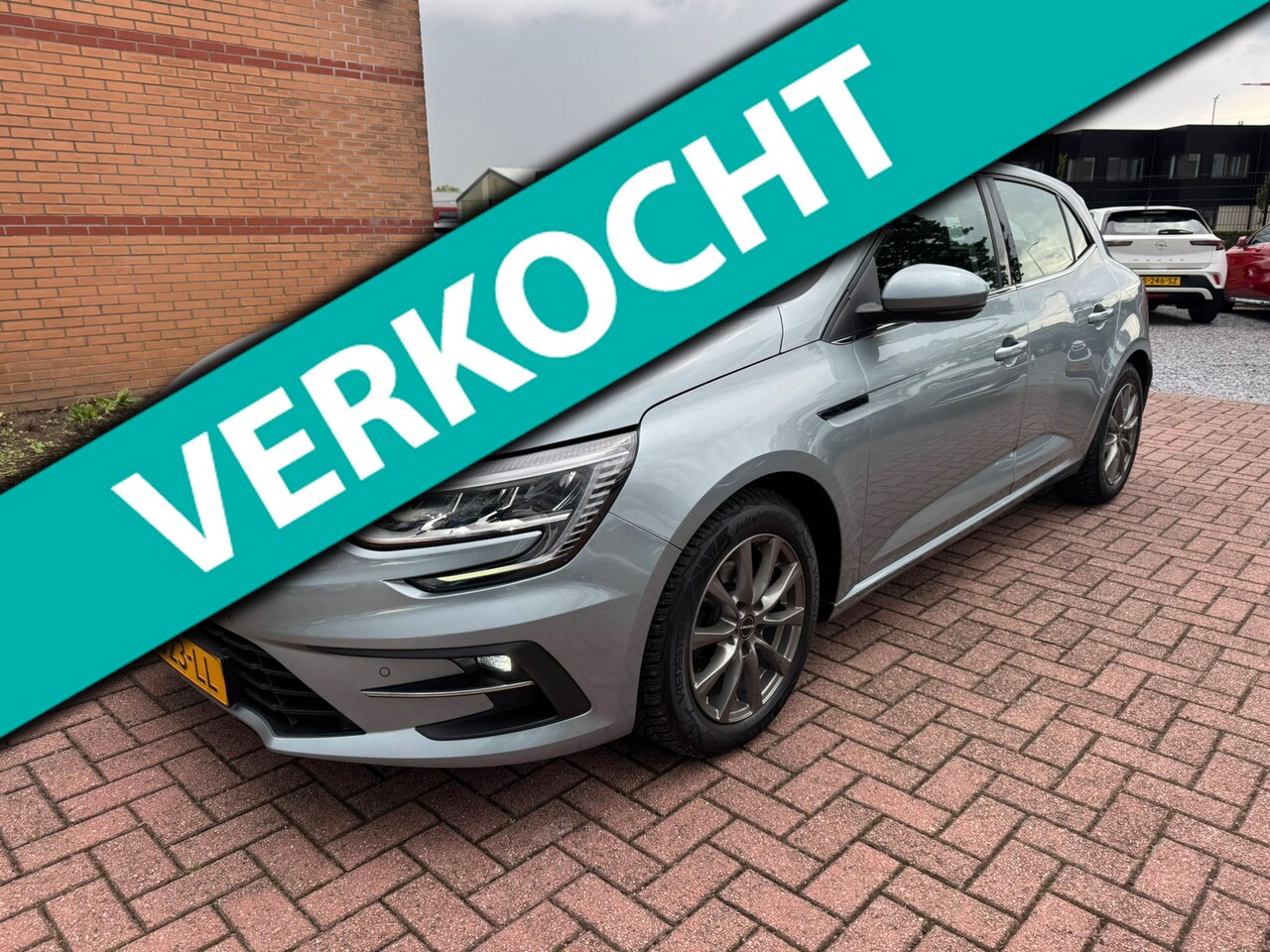 Renault Mégane - 1.3 TCe Business Zen 1.3 TCe Business Zen, Full Led, Trekhaak, Apple Carplay, Climatronic - AutoWereld.nl