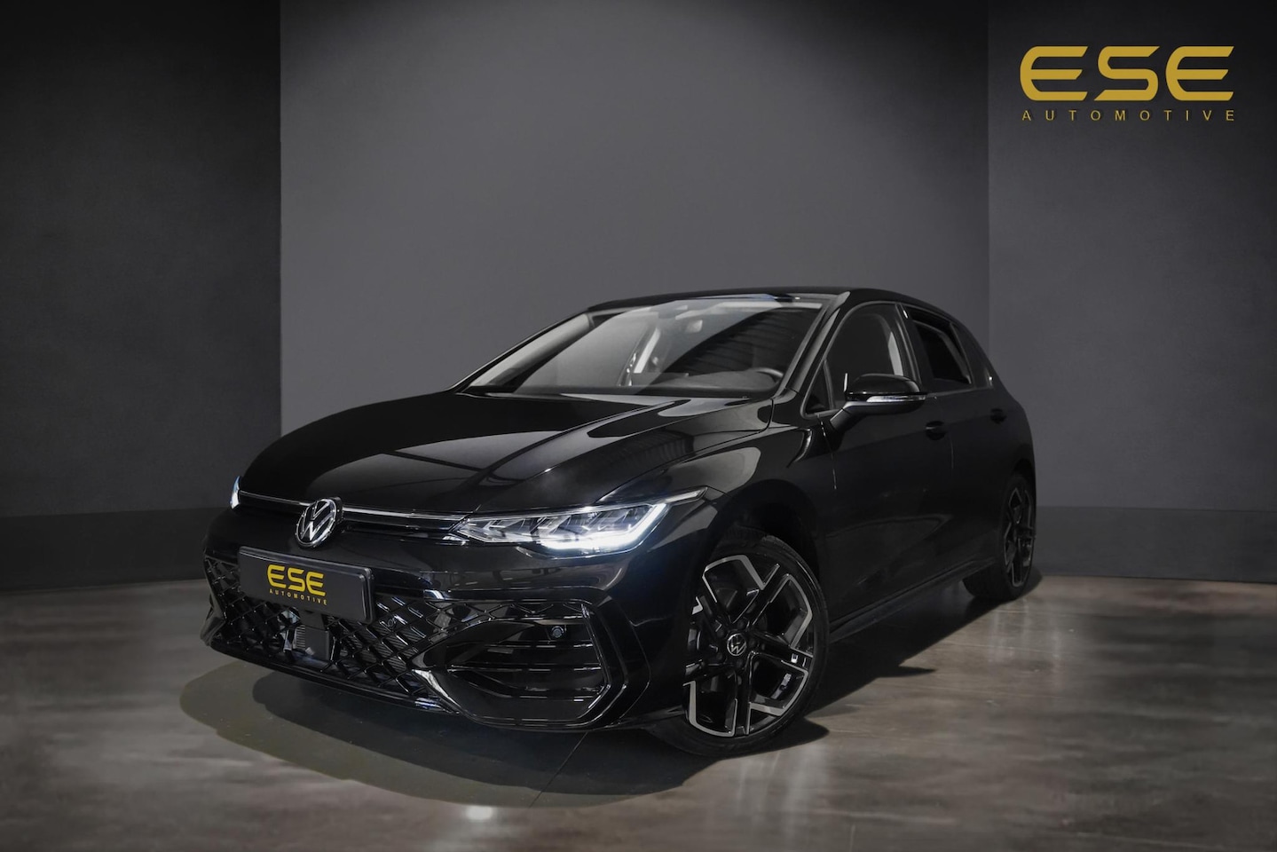 Volkswagen Golf - 1.5 eHybrid R-line | Carplay | Cruise | Led | Facelift - AutoWereld.nl