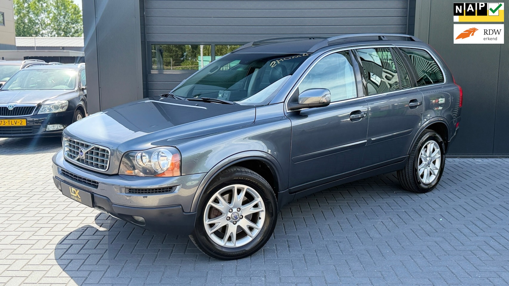 Volvo XC90 - 2.5 T Momentum 7Persoons|Trekhaak - AutoWereld.nl
