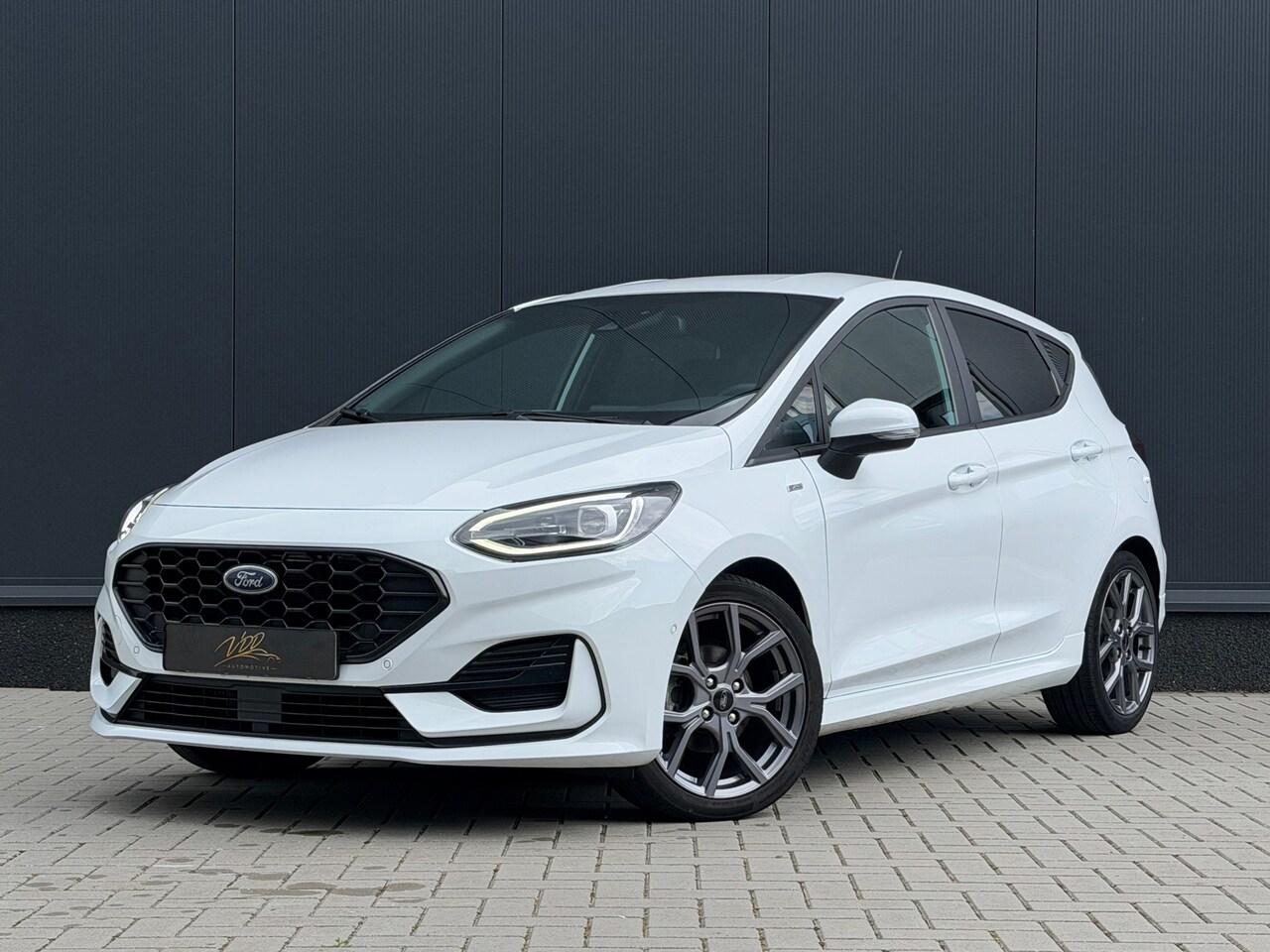 Ford Fiesta - 1.0 EcoBoost Hybrid ST-Line X Pano|Cruise|B&O|Camera|Carplay|Stoelverwarming - AutoWereld.nl