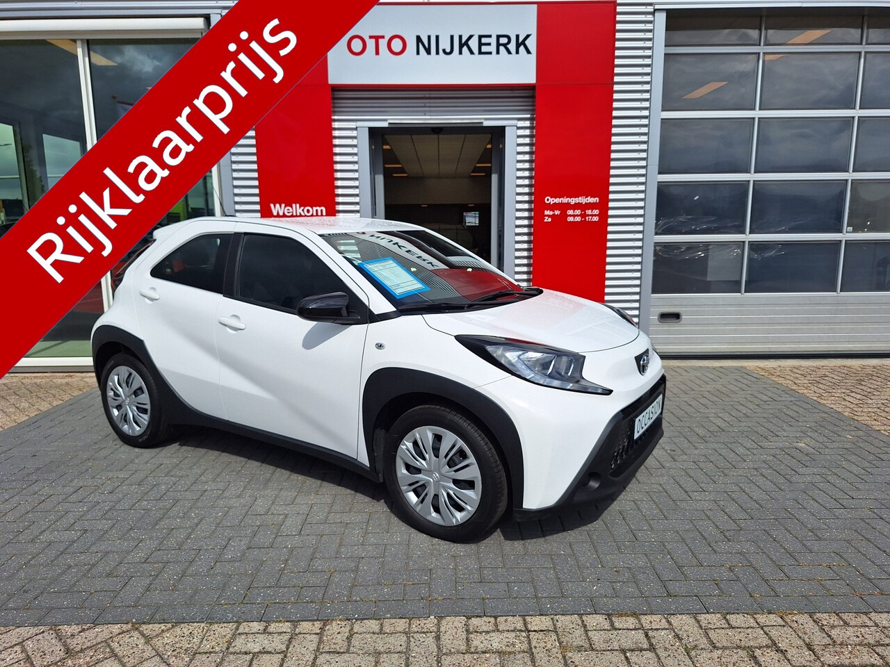 Toyota Aygo X - 1.0 VVT-i MT play 1.0 VVT-i MT Play - AutoWereld.nl
