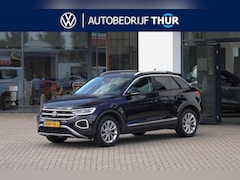 Volkswagen T-Roc - 1.0 TSI Style 110PK / 81kW, Afneembare trekhaak, ErgoActive bestuurdersstoel met massagefu