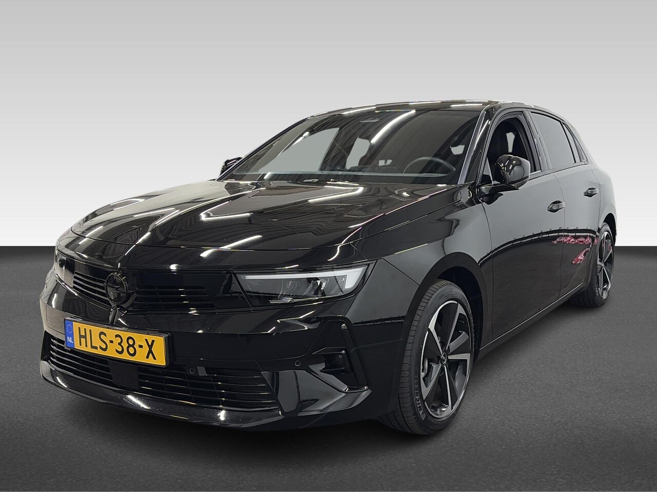 Opel Astra - 1.2 HYBRID 145PK AUTOMAAT GS LINE NAVI TEL ECC NAP | Cruise control adaptief | DAB+ Radio - AutoWereld.nl