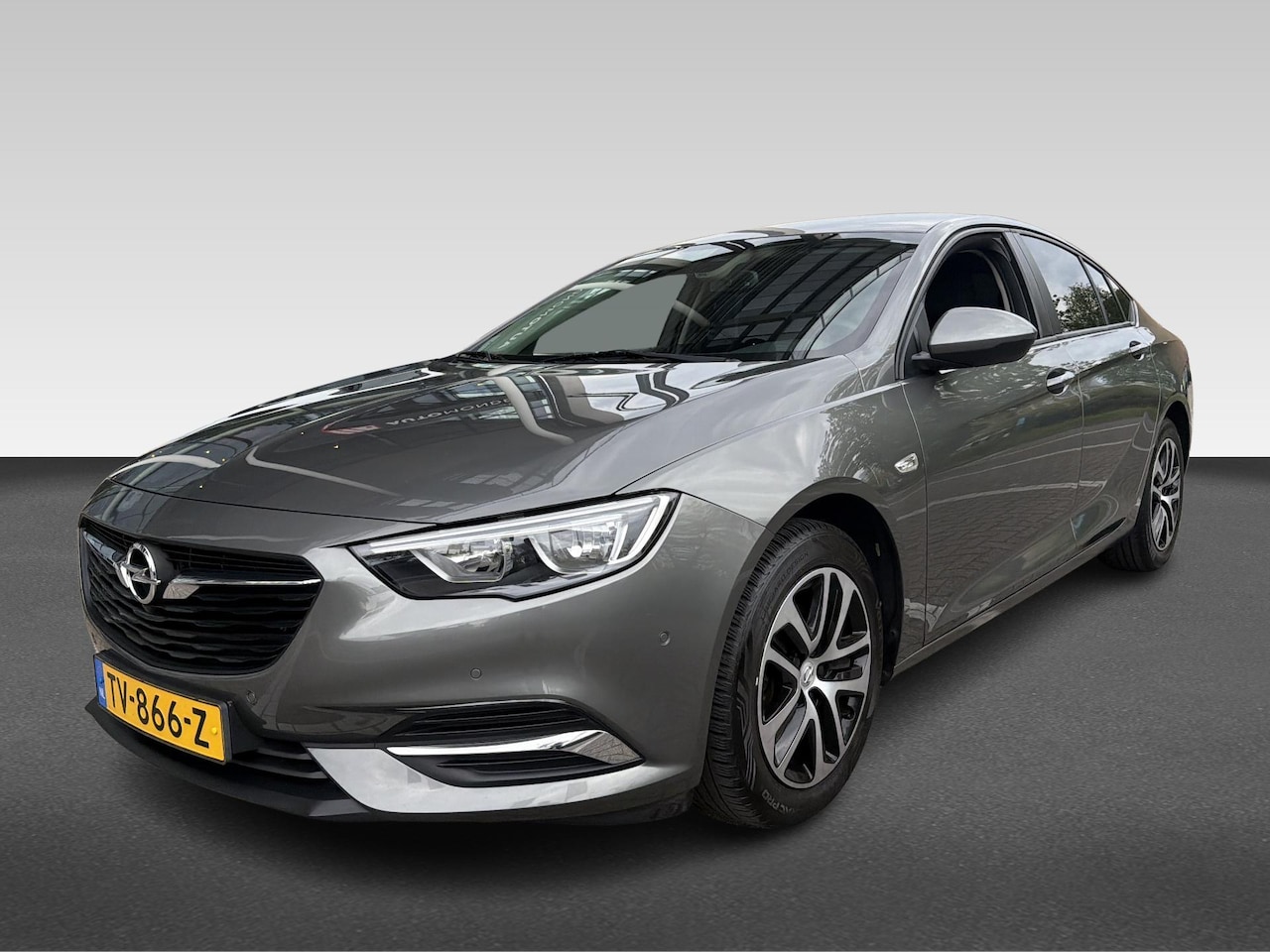 Opel Insignia Grand Sport - 1.5 Turbo Online Edition | Dodehoek detectie | Keyless start | Lichtmetalen velgen 17" - AutoWereld.nl