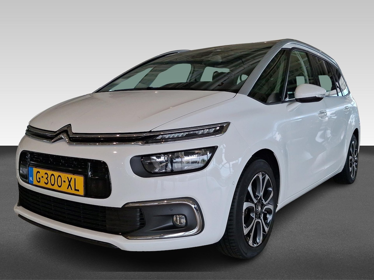 Citroën Grand C4 SpaceTourer - 1.2 130pk Business 7 Persoons | 12 Volt aansluiting in bagageruimte | 2 individuele inklap - AutoWereld.nl