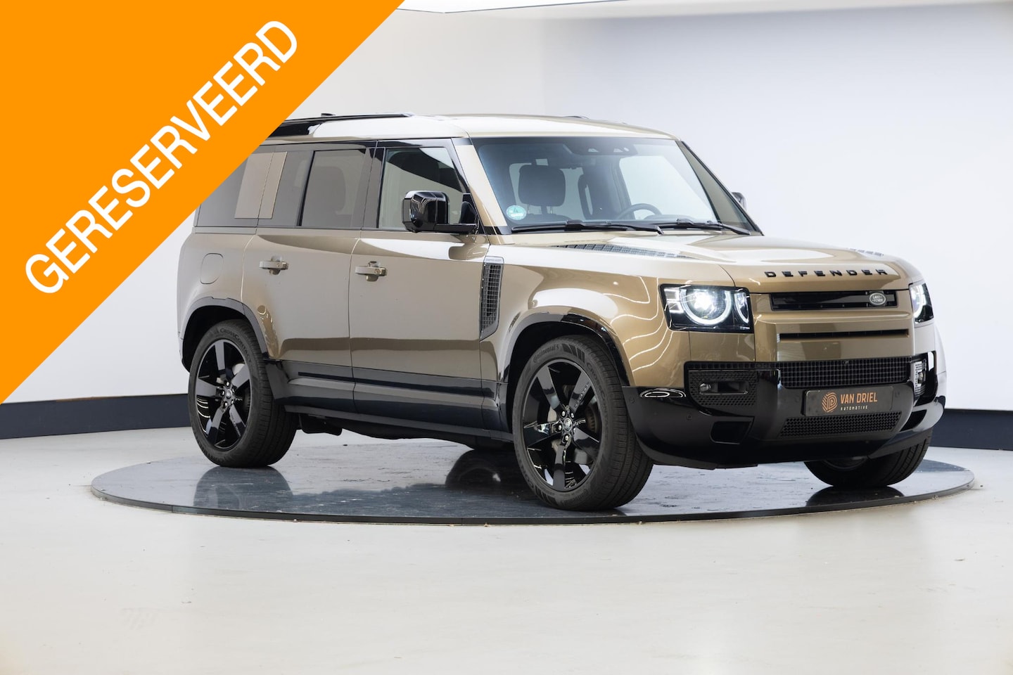 Land Rover Defender 110 - 2.0 P300e 110 X-Dynamic HSE | Towing Pack | Cold Climate | 22 Inch | Head-Up | - AutoWereld.nl