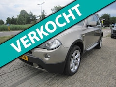 BMW X3 - XDrive25i exe