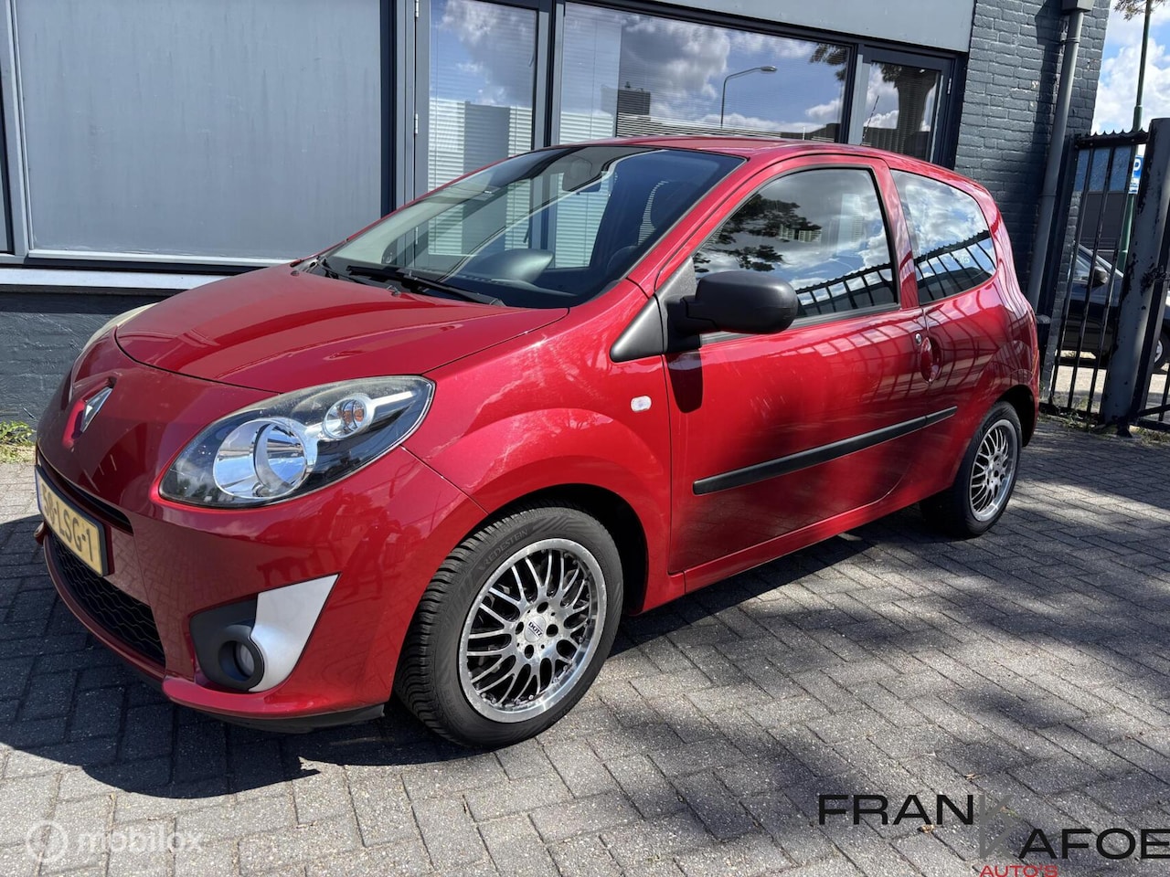 Renault Twingo - 1.2i-16V Dynamique Airco LMV Mistlampen voor CV Elek.ramen - AutoWereld.nl
