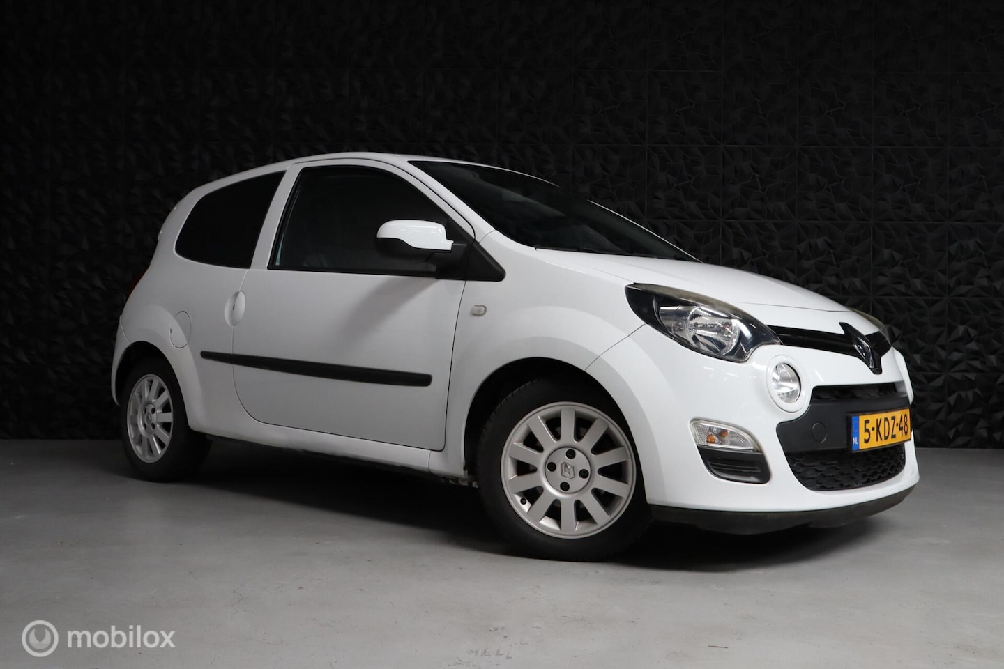 Renault Twingo - 1.2 16V Collection | Airco | Elektr. ram | BT - AutoWereld.nl