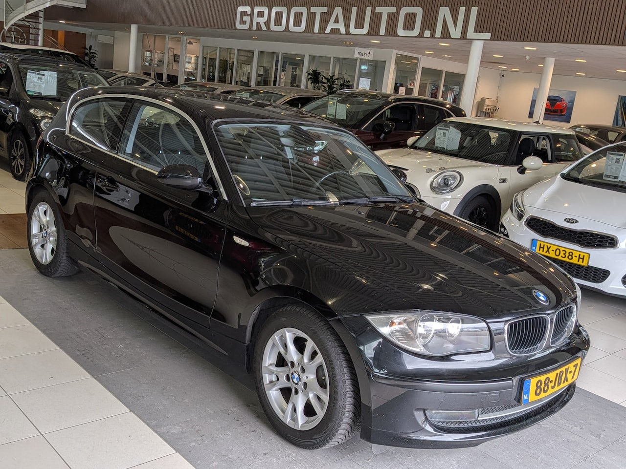 BMW 1-serie - 116i Business Line Airco, Stuurbekrachtiging, Start/Stop Systeem - AutoWereld.nl