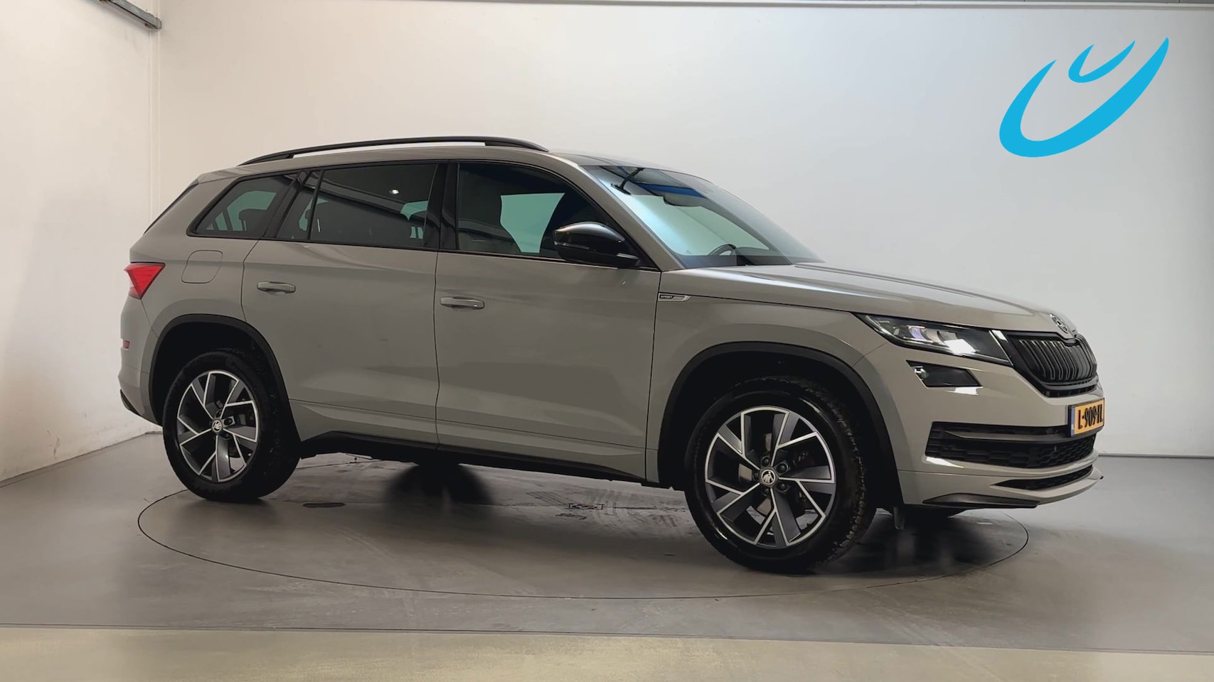 Skoda Kodiaq - 1.5 TSI Sportline Business 7-pers. Virtual Cockpit Camera Stoelverwarming Alcantara - AutoWereld.nl