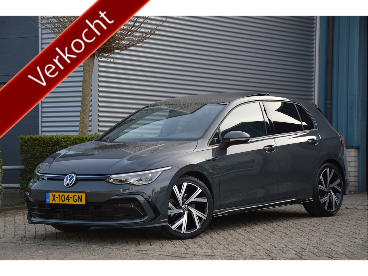 Volkswagen Golf - 1.5 eTSI R-Line PANORAMA | H&K | LED | CAMERA - AutoWereld.nl