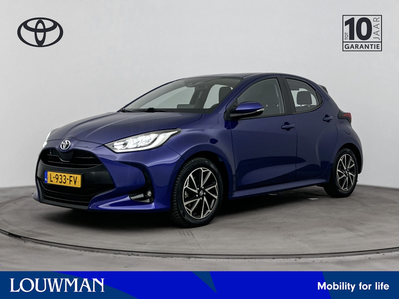 Toyota Yaris - 1.5 Hybrid Dynamic Navi Automaat | Climate Control | Parkeercamera | Metallic Lak | Lichtm - AutoWereld.nl