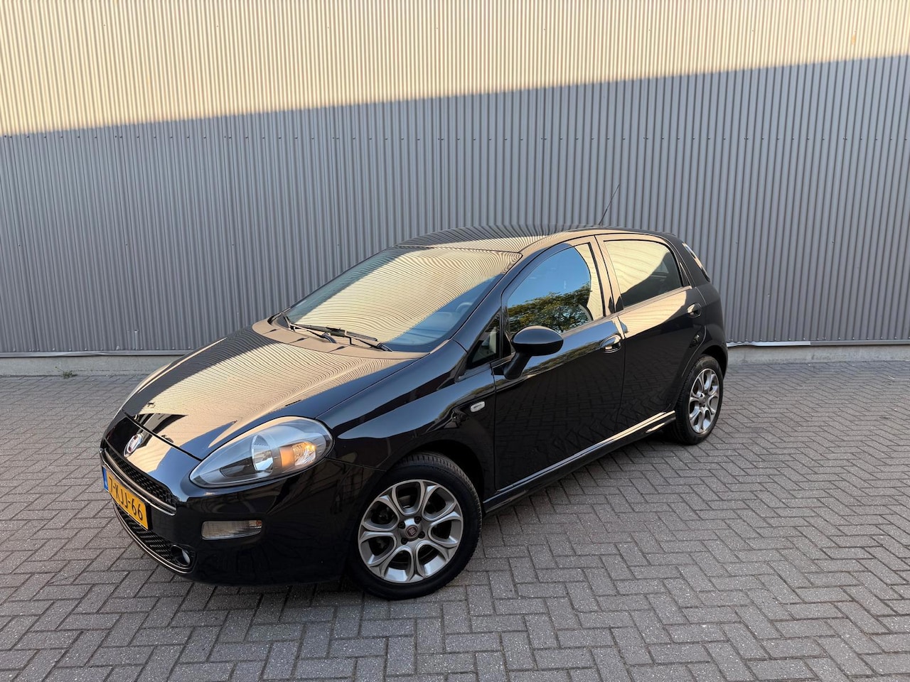 Fiat Punto Evo - 0.9 TwinAir Easy|Nieuwe koppeling & Distributie riem|Cruise control - AutoWereld.nl