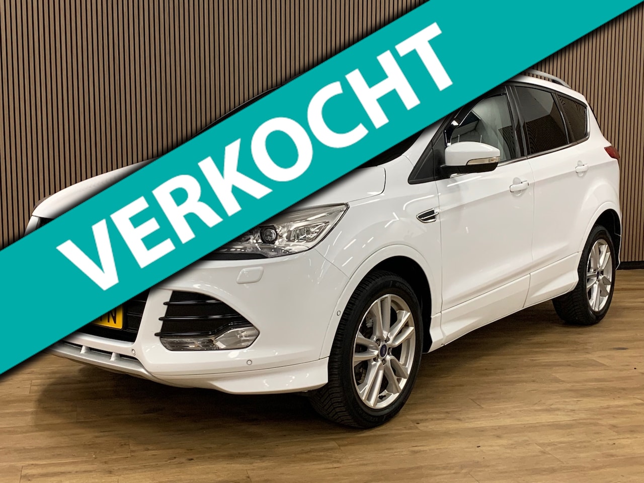 Ford Kuga - 1.5 Titanium Styling Pack 4WD|Automaat|Camera|Opendak| - AutoWereld.nl