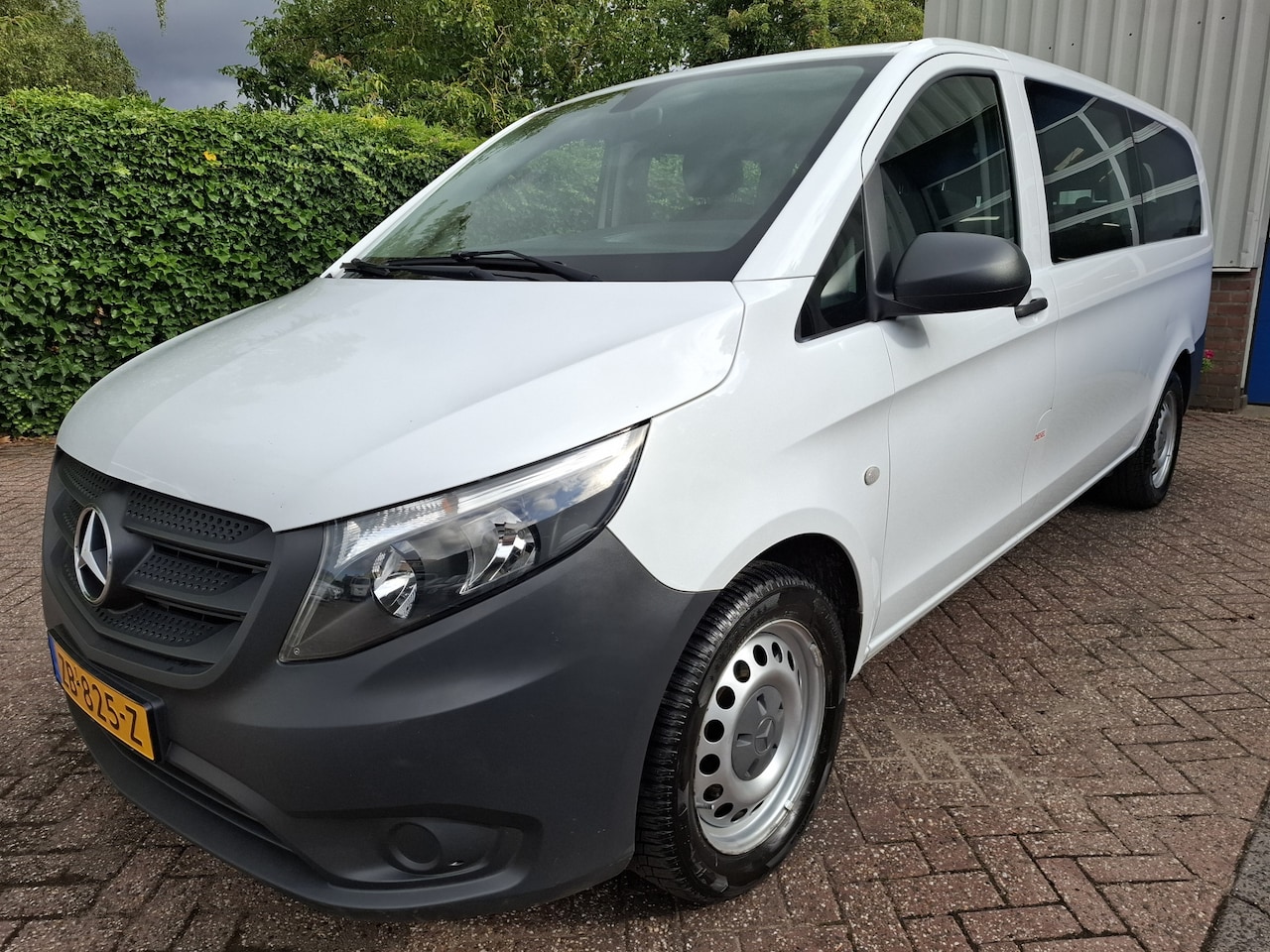 Mercedes-Benz Vito Tourer - 114 BlueTEC Pro Extra Lang 25400.- INCL BTW 9-PERS. 135PK - AutoWereld.nl