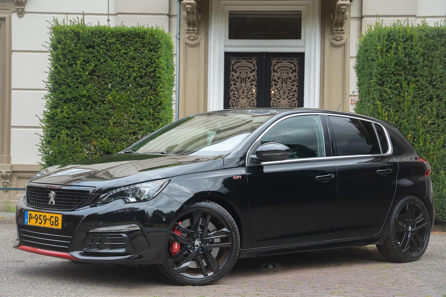 Peugeot 308 - 1.6 e-THP GTi 270 PANO | MASSAGE | CAMERA | KUIPSTOELEN | NIEUWE BANDEN - AutoWereld.nl