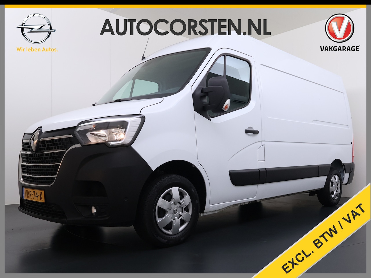 Renault Master - T35 2.3 dCi 150 L2H2 Camera Navi Dab Trekhaak Lane-dep. Treeplanken Apple/Android CruiseCo - AutoWereld.nl