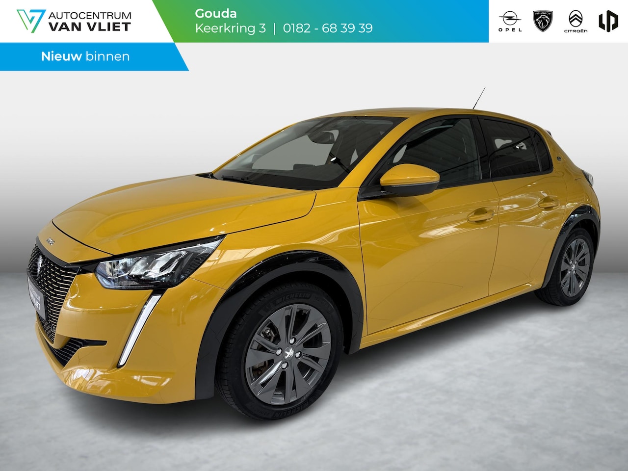 Peugeot e-208 - EV Allure Pack 50 kWh | Apple Carplay/Android Auto | Camera - AutoWereld.nl
