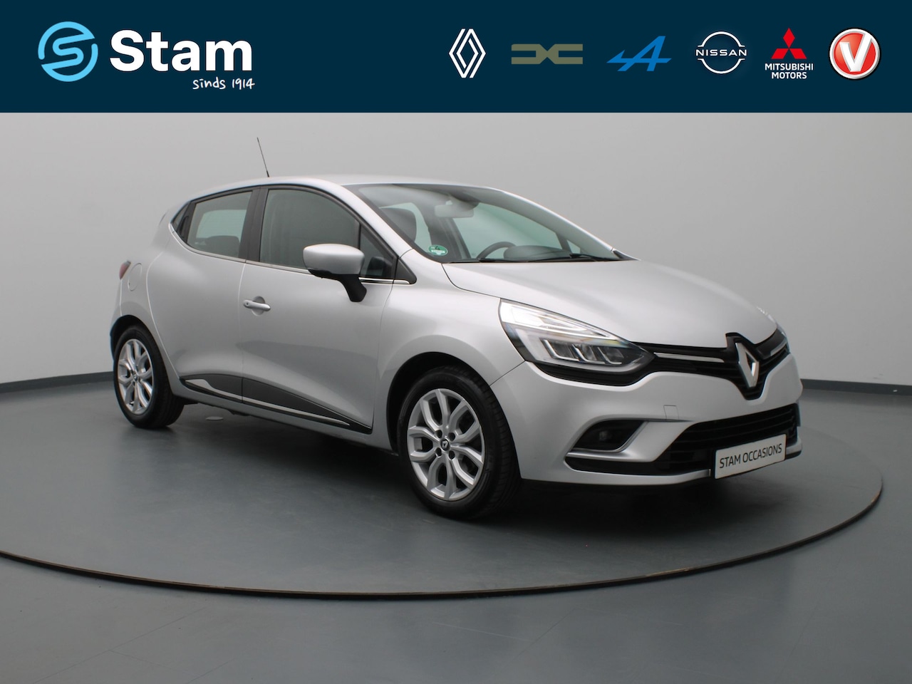 Renault Clio - TCe 90pk Intens Climate control | Navigatie - AutoWereld.nl