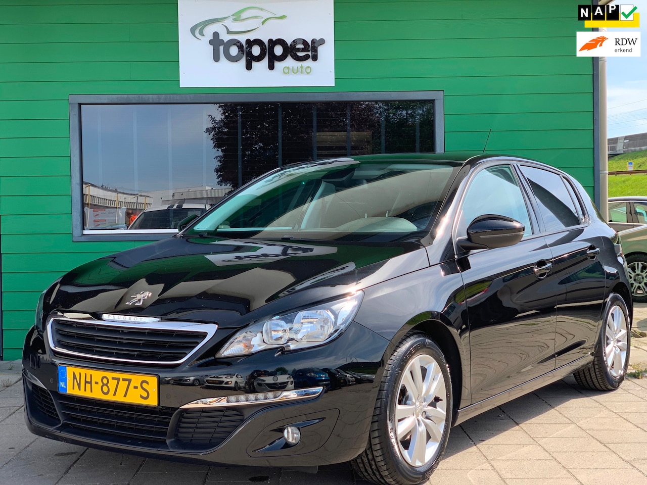 Peugeot 308 - 1.2 PureTech Blue Lion|Navigatie|CruiseControl|PanoDak| - AutoWereld.nl