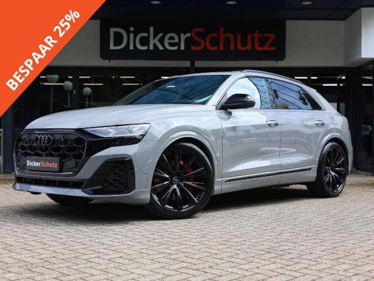 Audi Q8 - 60 TFSIe Competition Exclusive kleur | Vierwielb. | Pano | Massage - AutoWereld.nl