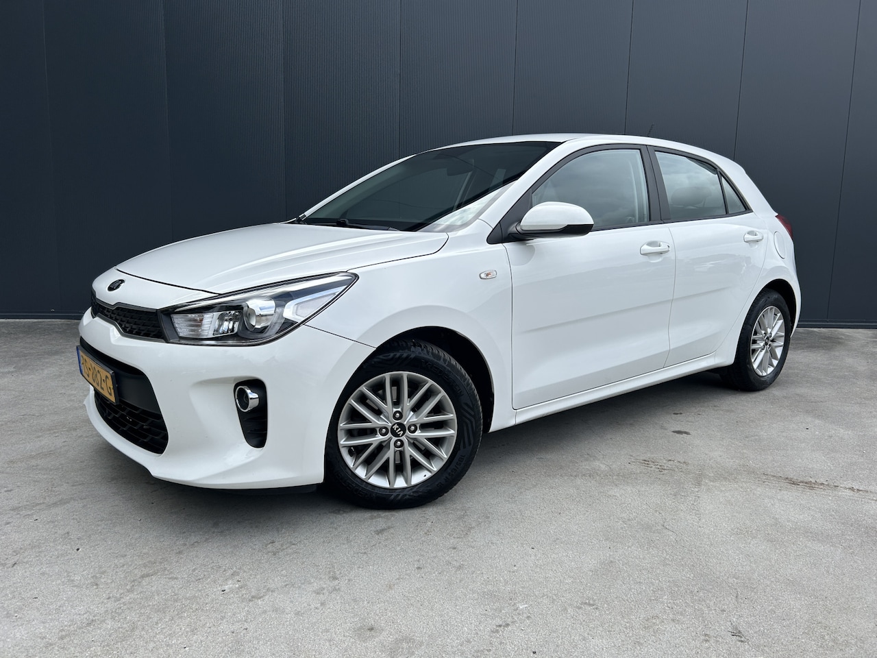 Kia Rio - 1.0 TGDI Design Edition CAMERA NAVI CRUISE AIRCO LMV - AutoWereld.nl